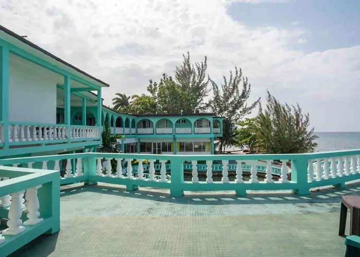 Guest house Ocean Front Triple At Sahara *